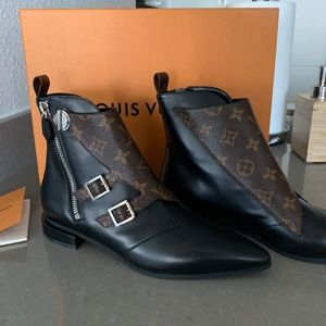 NEVER WORN Louis Vuitton Ankle Boots